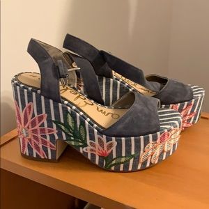 Sam Edelman sandals with flowers